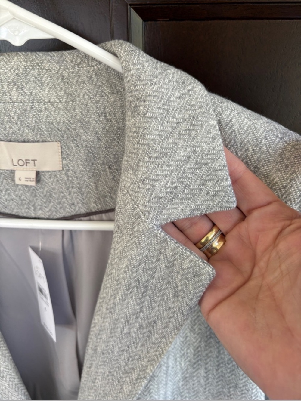 NWT LOFT Herringbone Elbow Patch Blazer Grey Size 6 Retail $130.00 - Picture 3 of 8